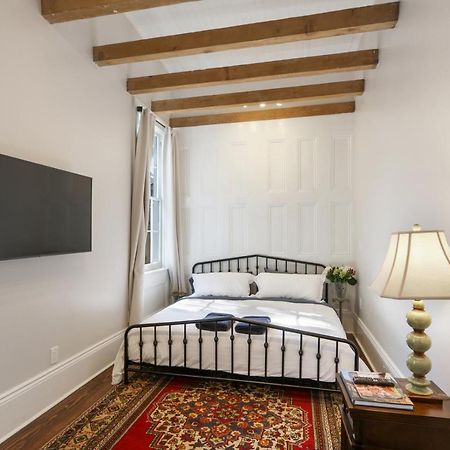 شقة Carondelet House - 1886 Garden District Manse نيو أورلينز المظهر الخارجي الصورة
